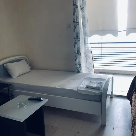 Apartment N N Agioi Theodoroi